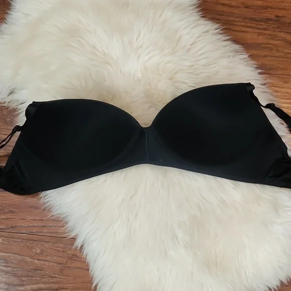 Victoria's Secret Black Wireless Bra - Picture 2 of 4